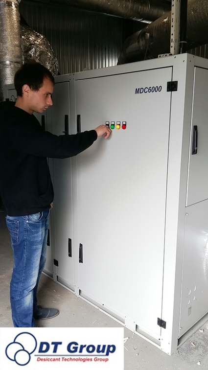 Промышленный осушитель воздуха MDC6000 на линии по производству лекарственных препаратов.