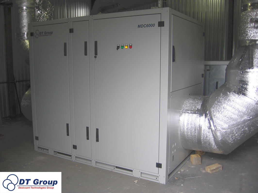 Промышленный осушитель воздуха MDC6000 на линии по производству лекарственных препаратов.